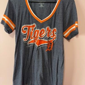 Detroit Tigers T-shirt.